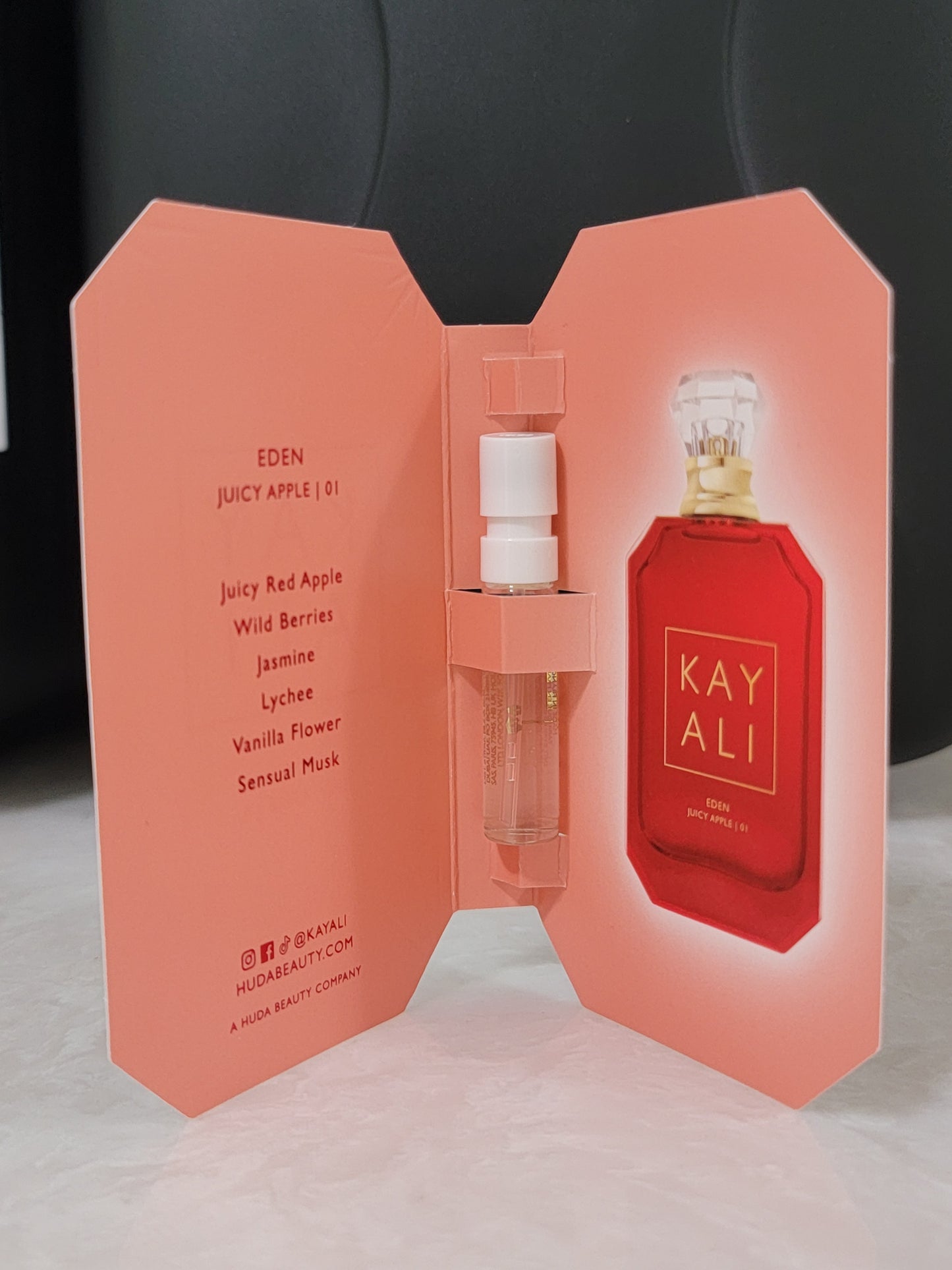 Kayali Eden Juicy Apple 01 EDP