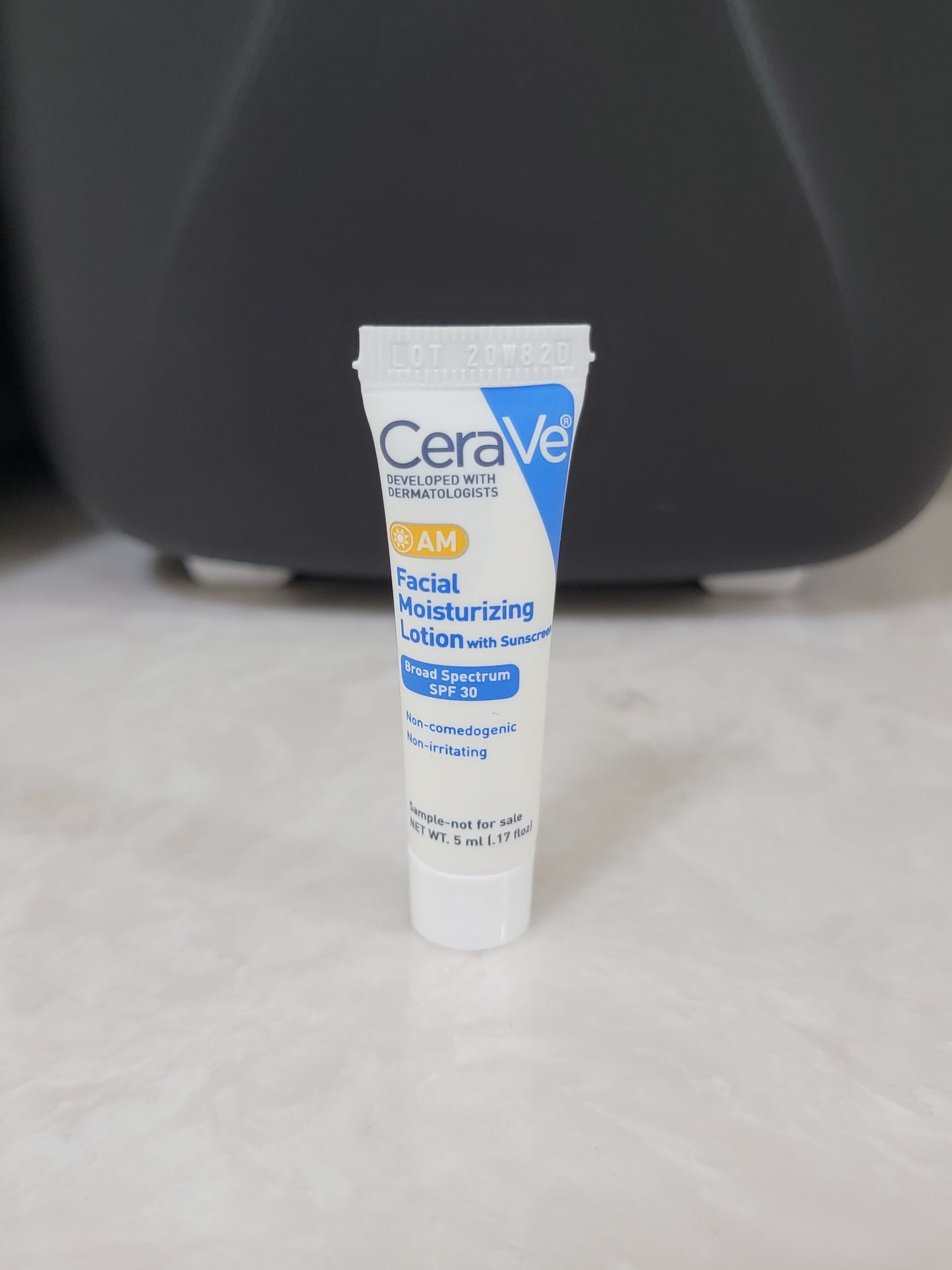 CeraVe Facial Moisturising Lotion