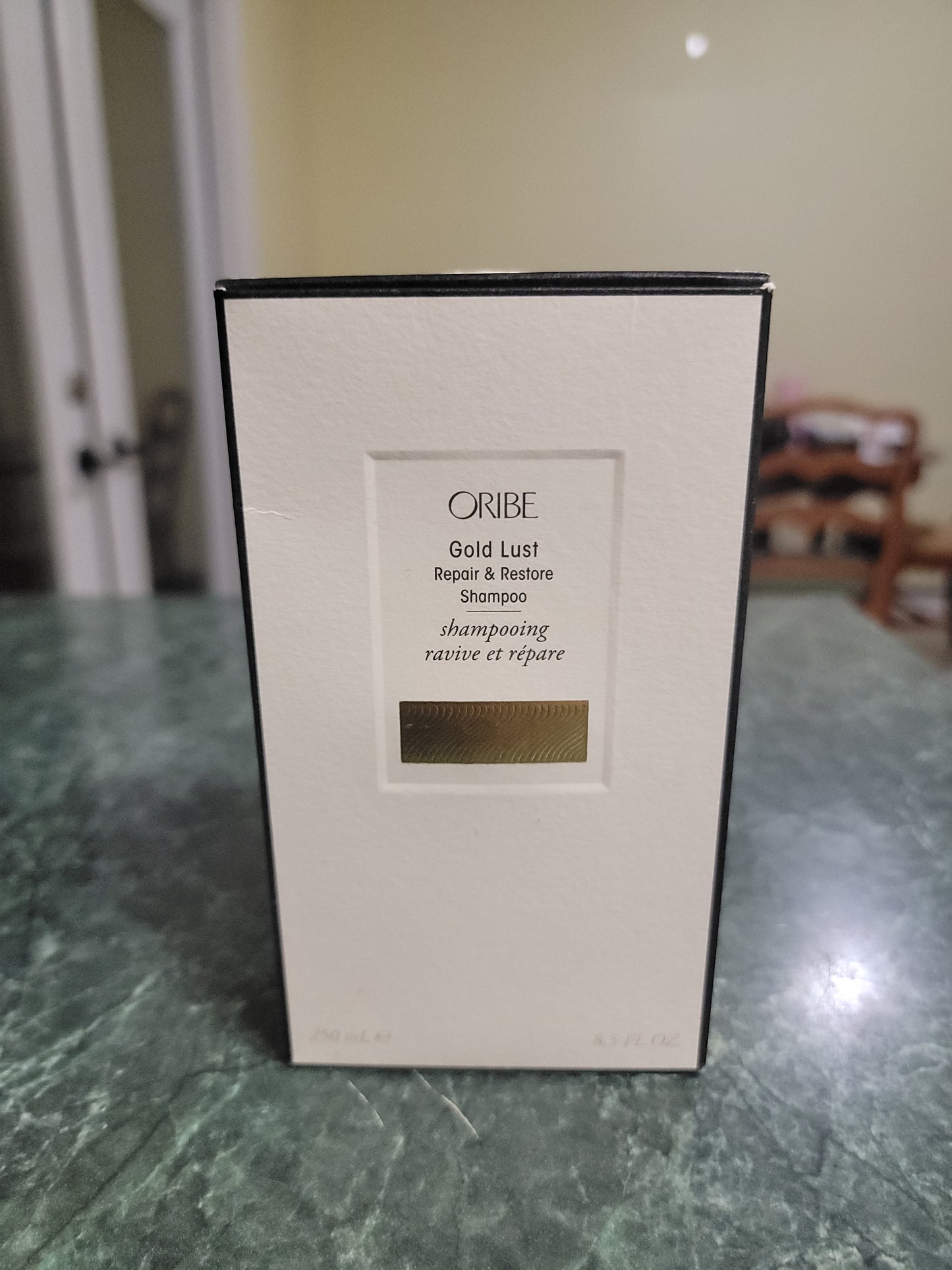 Oribe Gold Lust Repair & Restore Shampoo