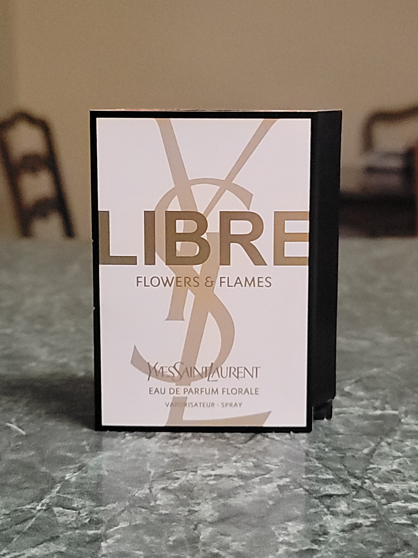 Yves Saint Laurent Libre Flowers & Flames EDP