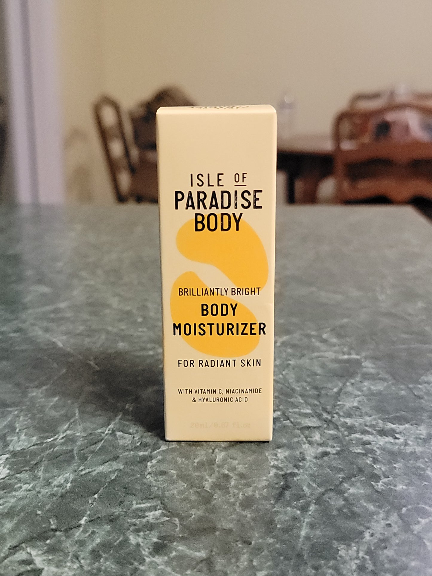 Isle of Paradise Brilliantly Bright Body Moisturizer