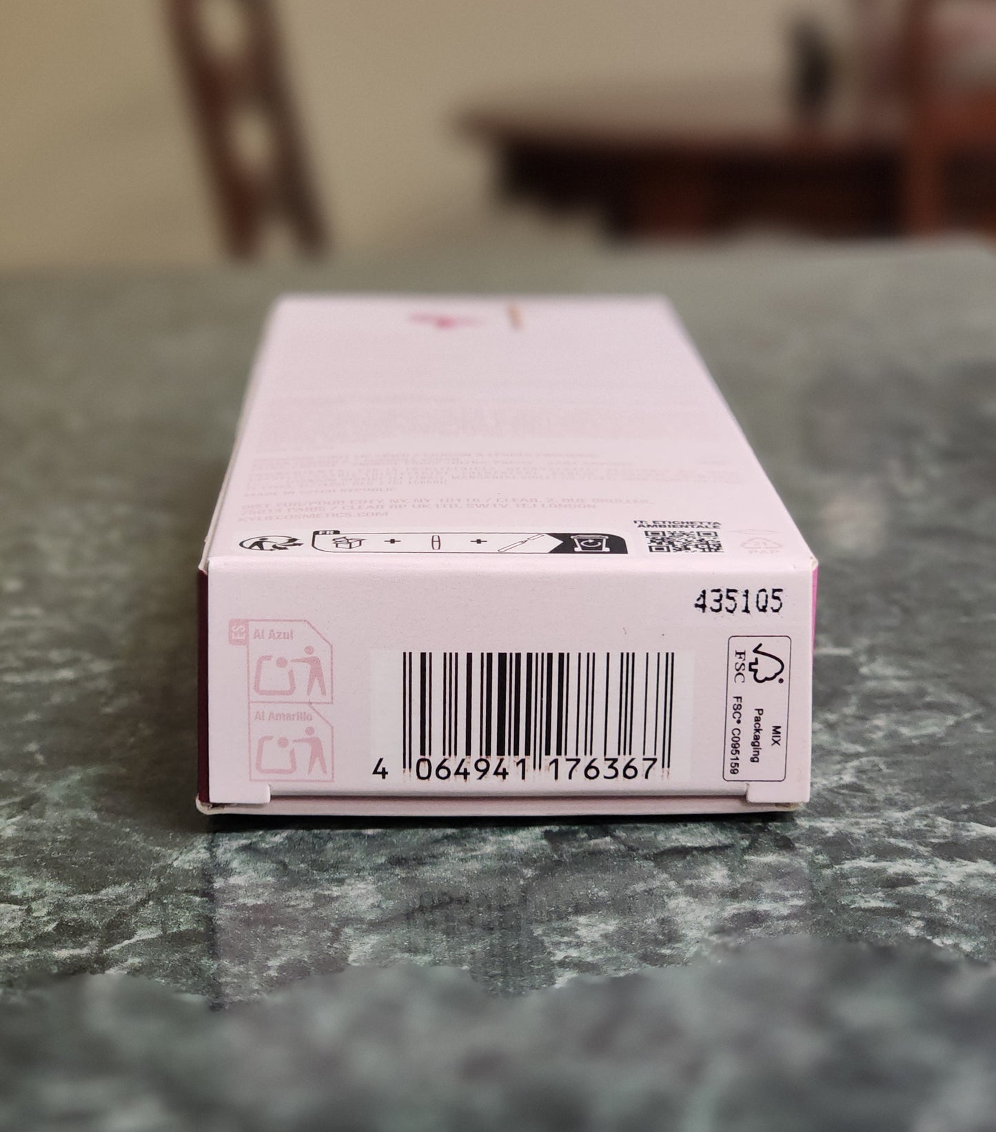 Kylie Cosmetics Glossy Lip Kit - Candy Pink (118)